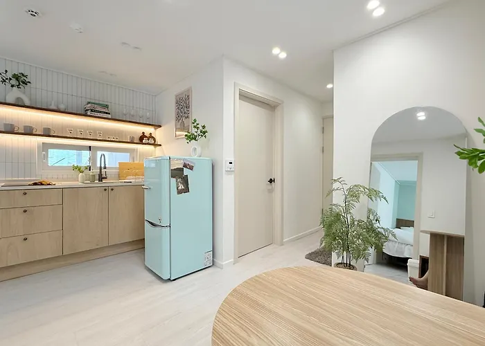 New L Hongdae 3br L 4 Queen Beds L 5min Walk