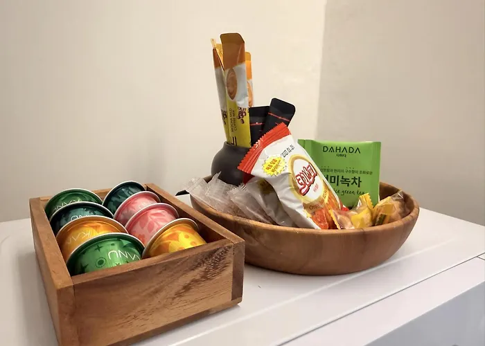 New L Hongdae 3br L 4 Queen Beds L 5min Walk アパート ソウル特別市