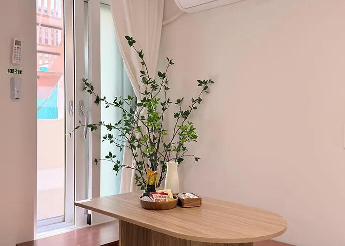 アパート New L Hongdae 3br L 4 Queen Beds L 5min Walk ソウル特別市