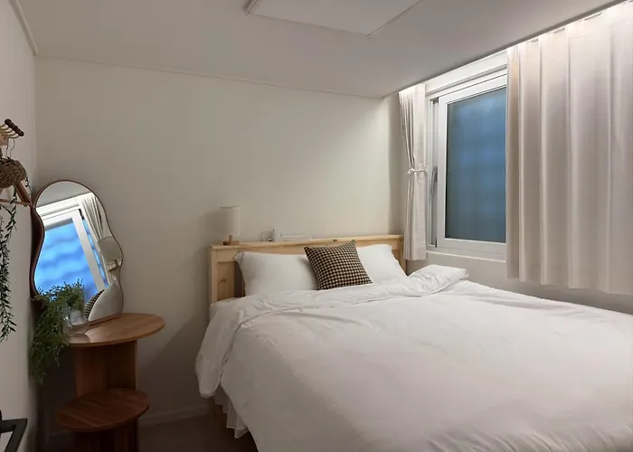 New L Hongdae 3br L 4 Queen Beds L 5min Walk アパート