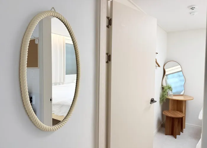 アパート New L Hongdae 3br L 4 Queen Beds L 5min Walk ソウル特別市