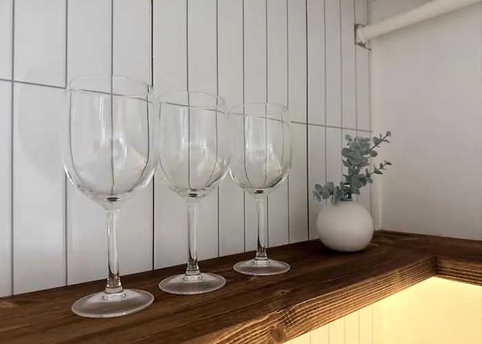 New L Hongdae 3br L 4 Queen Beds L 5min Walk